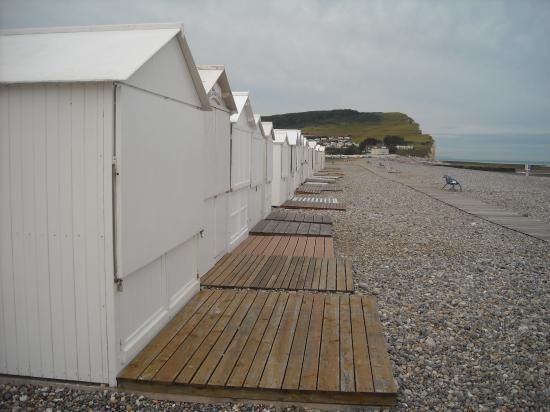 CABINES DE PLAGE A CRIEL